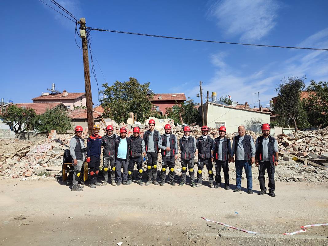 1 yıllık ekip, Konya’daki deprem tatbikatını başarıyla tamamladı 3